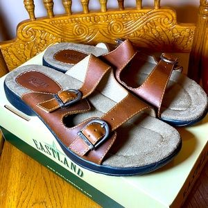 New in Box!! Eastland Catalina Size 8